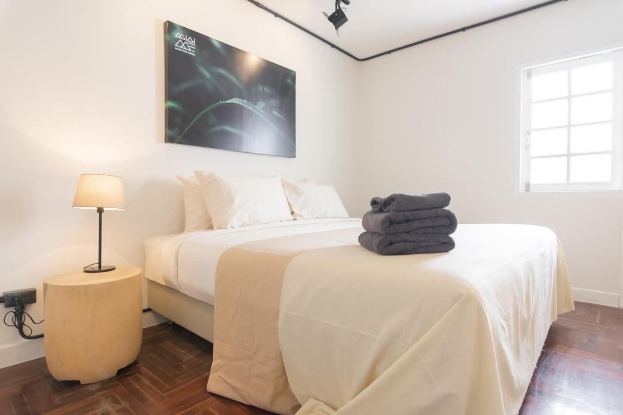 Mini-Me Hubs, Charm Suites & Pool In Old City Čiang Mai Exteriér fotografie