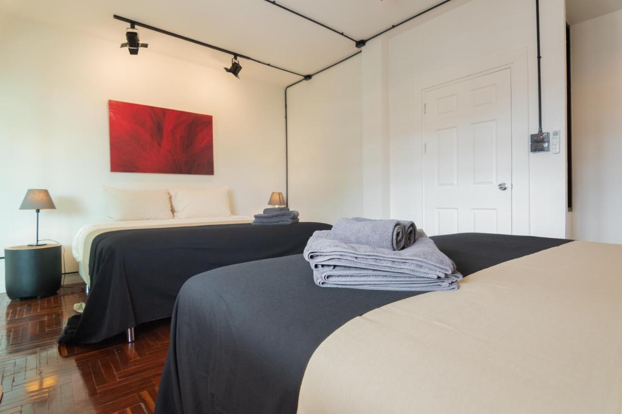 Mini-Me Hubs, Charm Suites & Pool In Old City Čiang Mai Exteriér fotografie