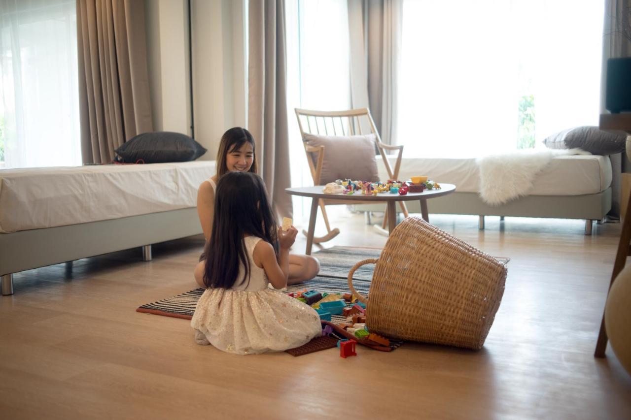 Mini-Me Hubs, Charm Suites & Pool In Old City Čiang Mai Exteriér fotografie